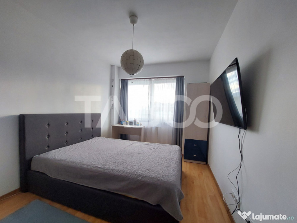 Apartament de vanzare 2 camere balcon parcare mobilat utilat