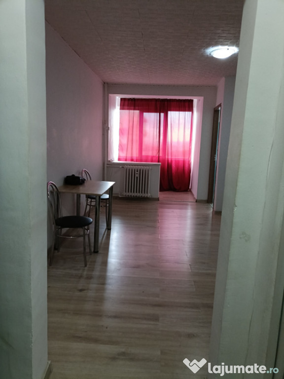 Garsoniera libera in zona complexului Brazda lui Novac