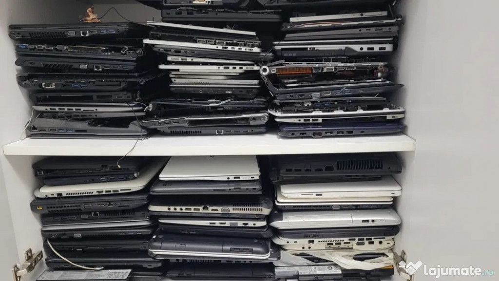 Dezmembrez HP Acer Asus Toshiba Dell Compaq Fujitsu Sony