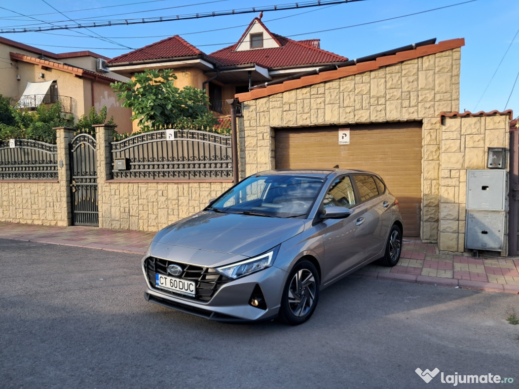 • HYUNDAI I20 • • 2021 • • 13 .000 KM • Este Nouă • Led Line