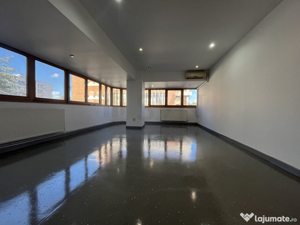 Apartament 3 camere decomandat ideal birou Micro 11
