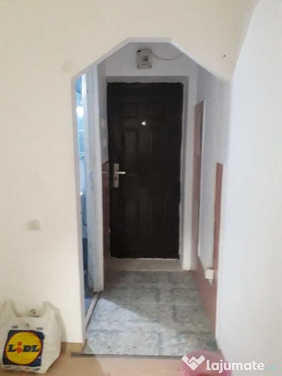 Garsoniera Confort 3 - Parter Zona Burdujeni