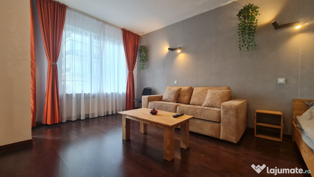 Garsonieră studio în Asmita Gardens — etaj 13/17, teras?
