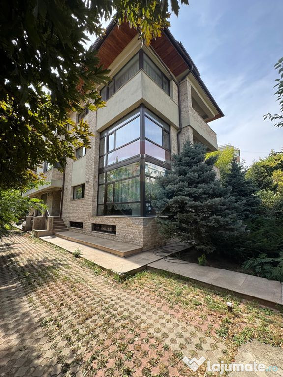 DE INCHIRIAT Apartament 4 camere în zona Baneasa