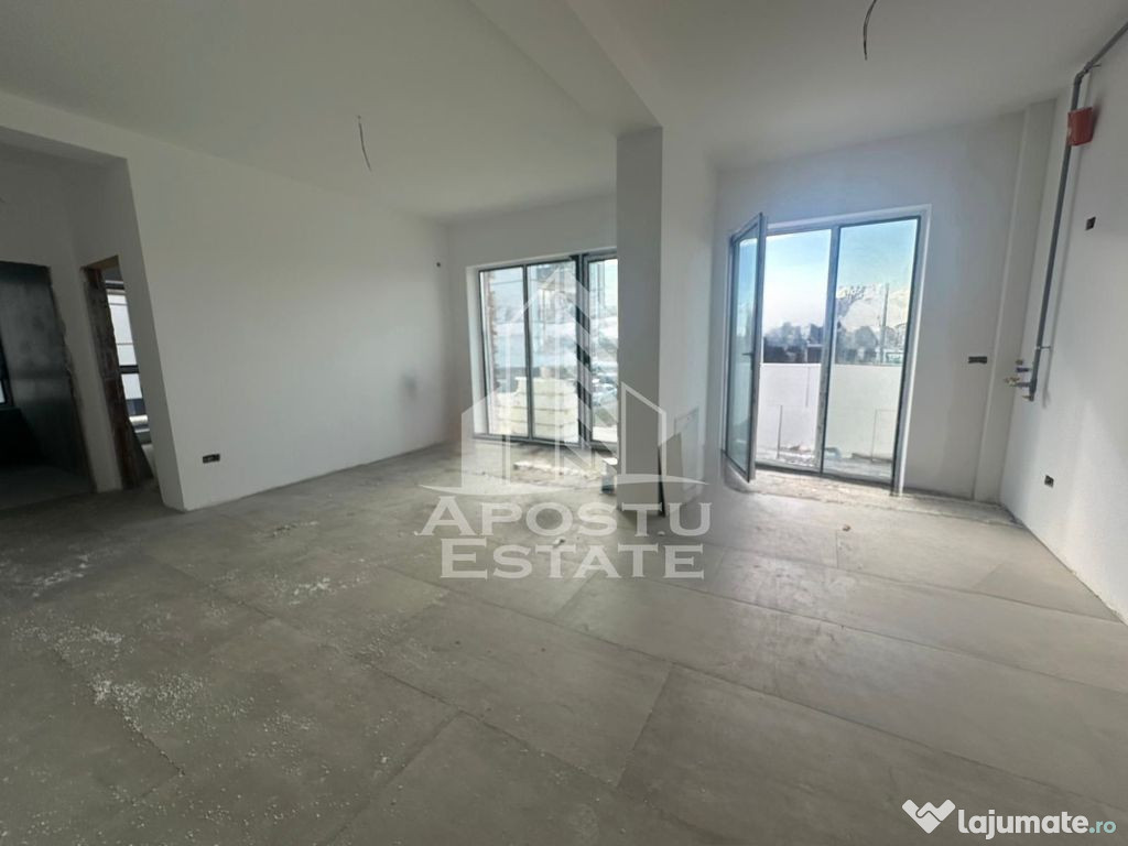 Apartament cu 2 camere, semidecomandat, etaj 1, zona Plan...