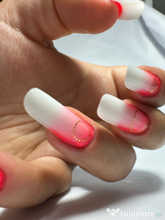 Manichiura cu gel