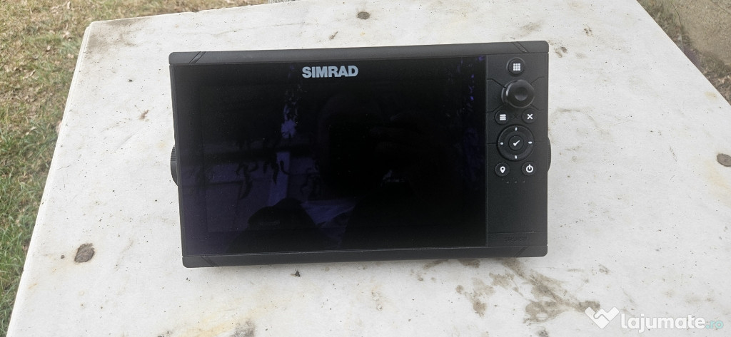Se vinde sonar simrad Cruise-9