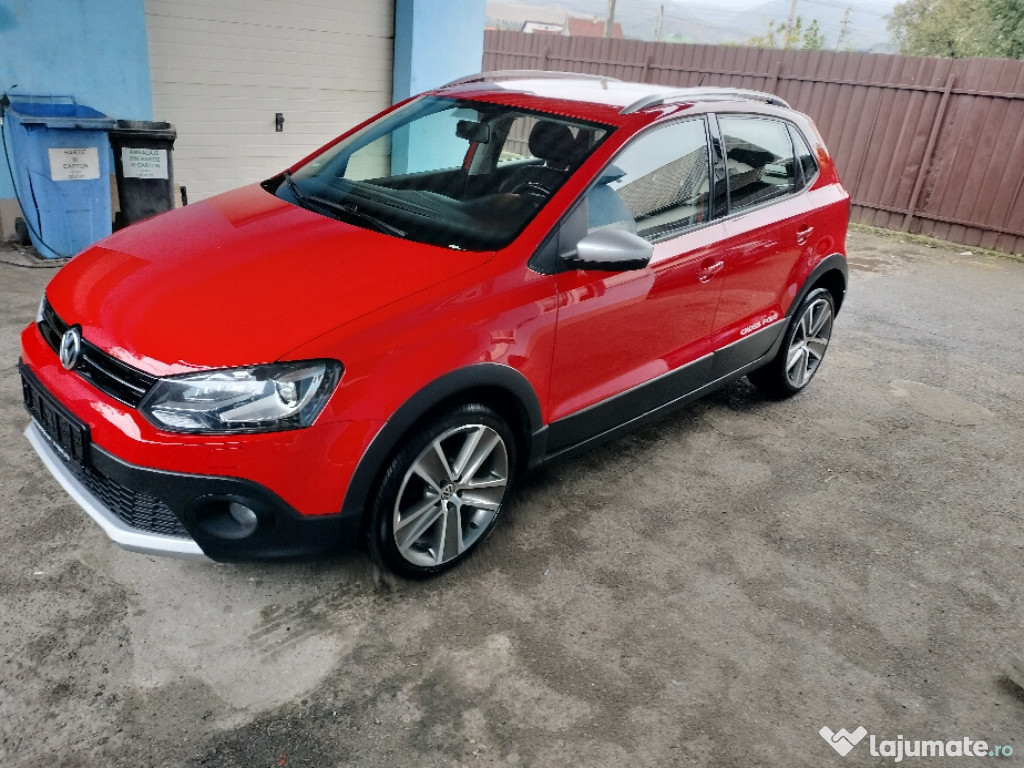 Polo Cross cutie automată