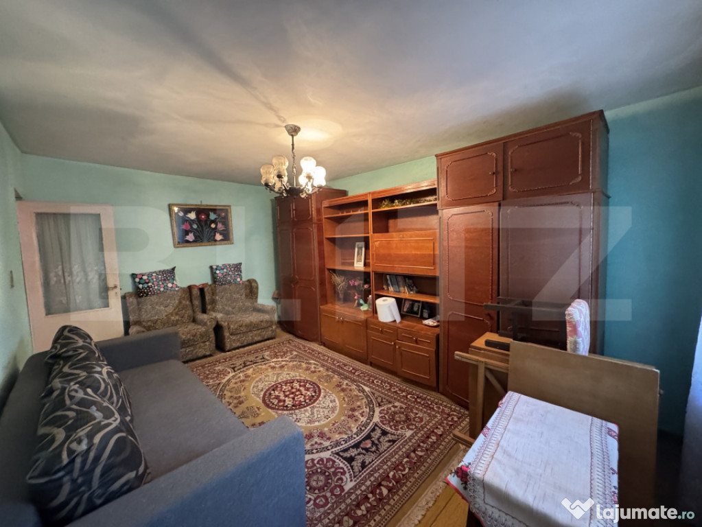 Apartament 2 camere decomandat, etaj 1, zona 23 August