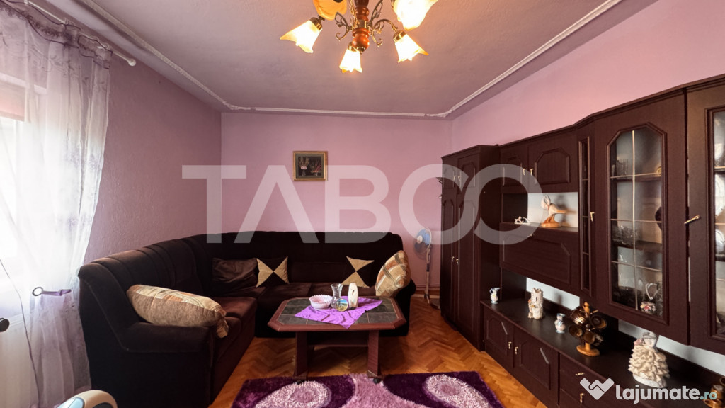 Casa de vanzare 2 camere mobilat utilata 82 mpu Gusterita Si