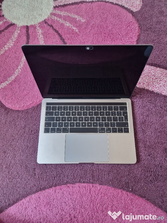 Defect MacBook PRO (13-INCH, 2016, TWO THUNDERBOLT 3 PORTS)