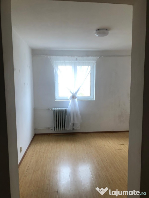 Închiriez ap 2 camere Drumul Taberei Moghioros langa metrou