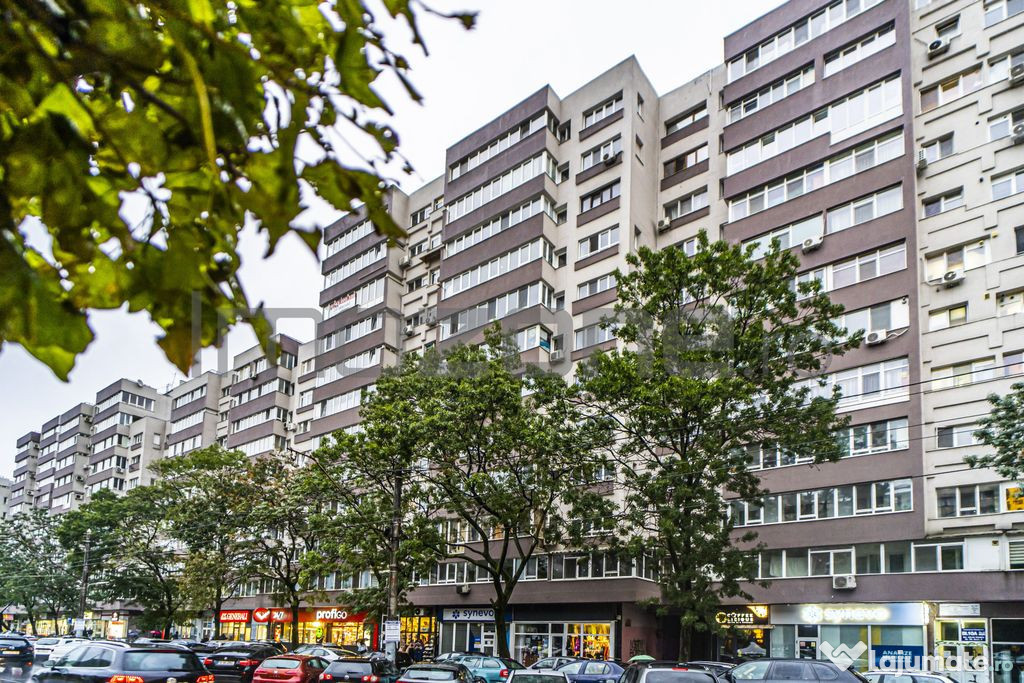 Apartament deosebit, piata Veteranilor, bloc stradal, rea...