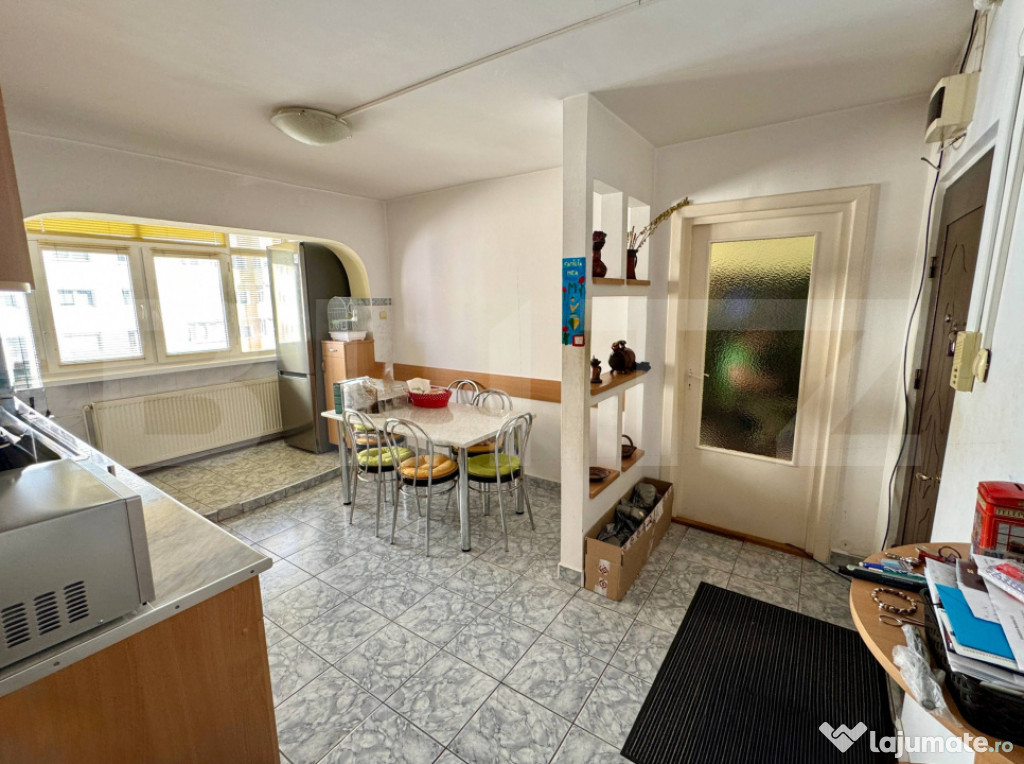 Apartament 3 camere - Vasile Aaron