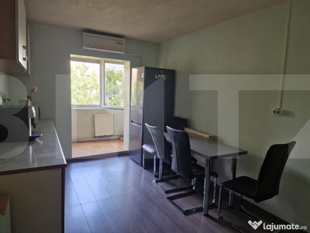 Apartamet 3 camere Lipovei