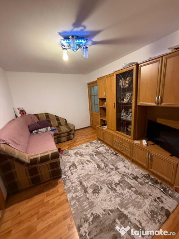 Apartament 2 camere, 40 mp, Zona Materna/Craiovița Noua