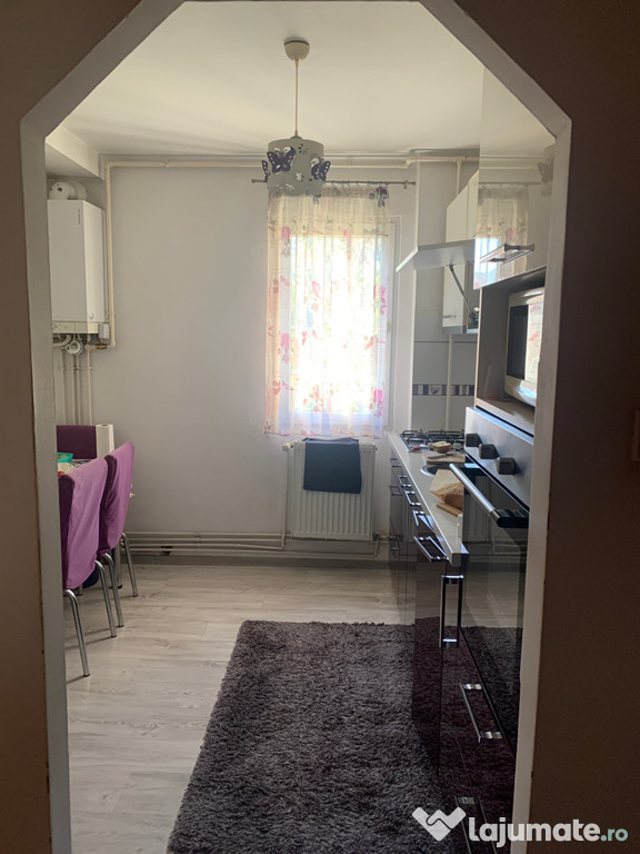 Apartament de inchiriat