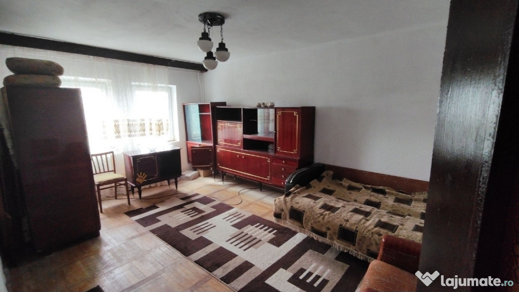 Vând apartament 2 camere, decomandat, Caracal-Olt