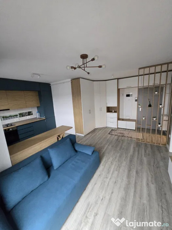 Studio cu loc de parcare, boxa si terasa, situat in Avantgar