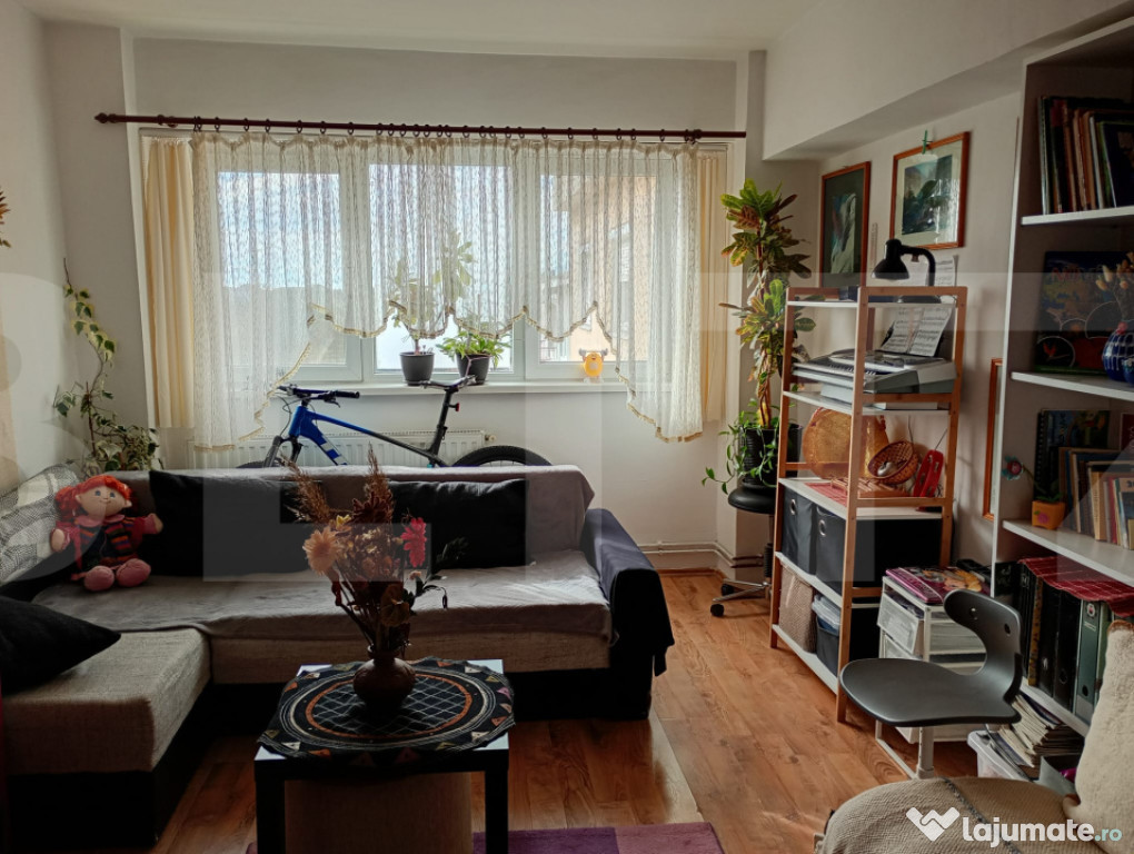 Apartament cu 3 camera, zona Lenin/Sporturilor