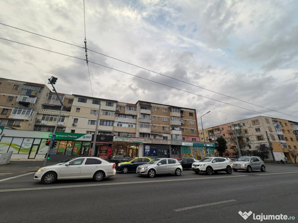 Spatiu comercial vizibil ~ 100 mp cu dublu acces - 9 Mai