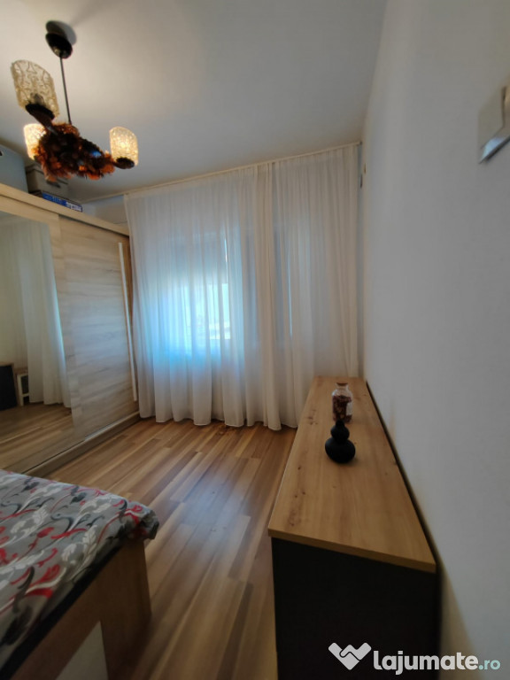 Apartament 3 camere, decomandat, confort 2, Vest