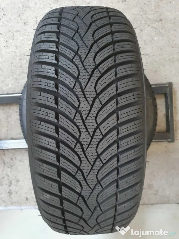 Anvelope noi de iarna 215/65 R16 CEAT Winter 98H, cauciucuri duster