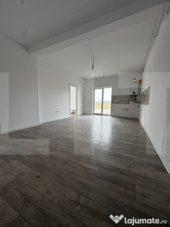 Apartament cu 3 camere si gradina proprie