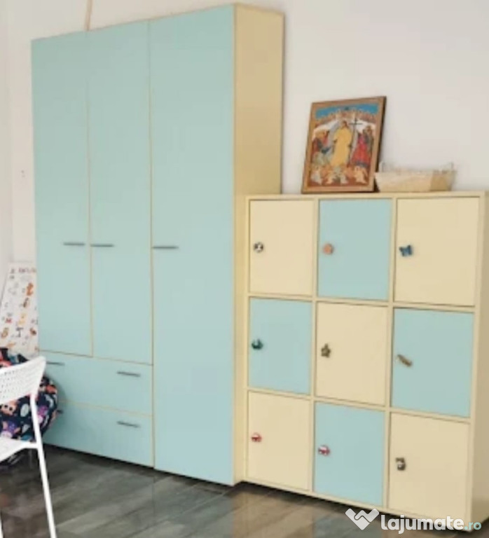 Vand set vestiare copii