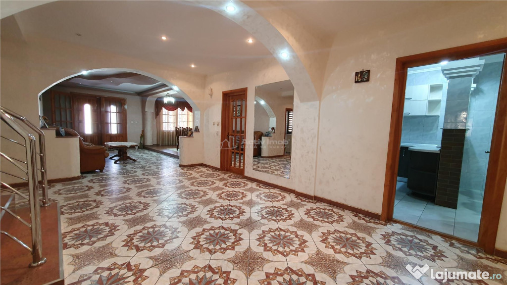 Casa individuala - 500 mp utili - 800 mp teren - Burdujeni