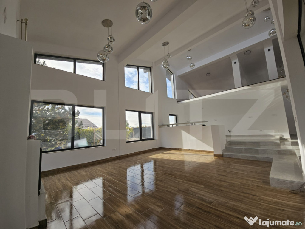 Vila superba, 4 camere, in zona Hlincea