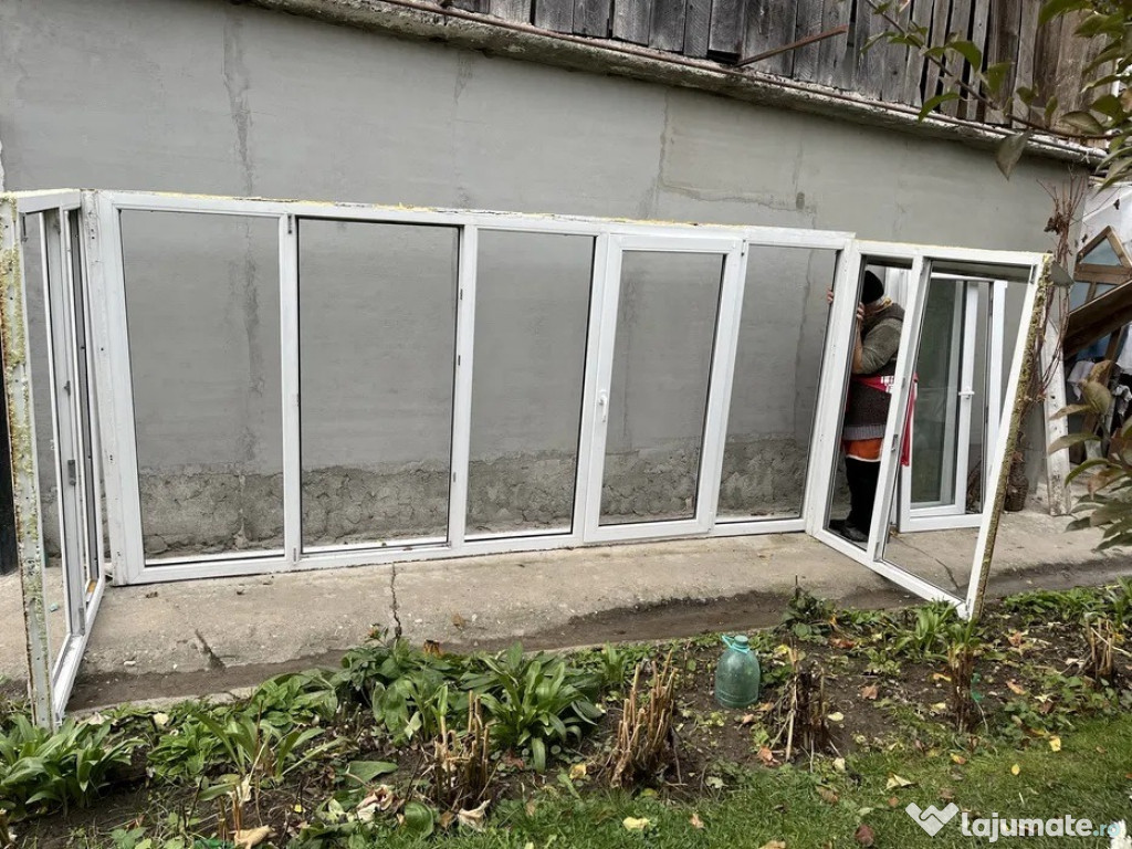 Balcon din PVC cu geam termopan