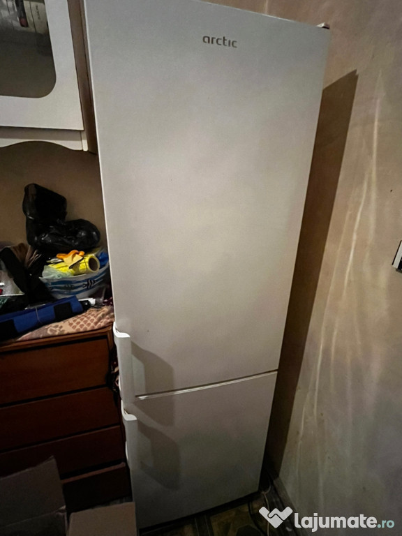 Frigider Arctic- combină frigorifică