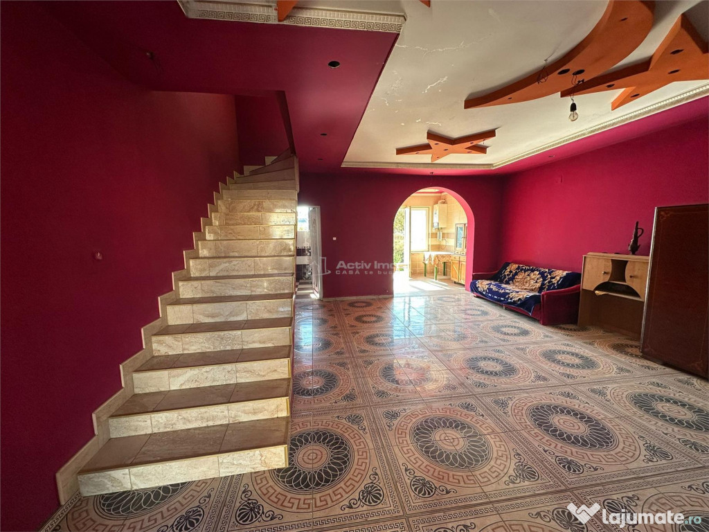 Casa P E, constructie noua, garaj subteran, Aiud