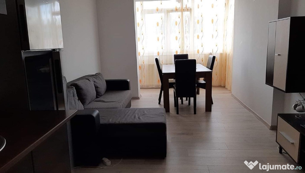 Se oferă spre închiriere apartament 3 camere în Mioveni central