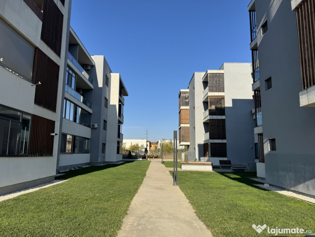 Apartament de inchiriat - suprafata generoasa