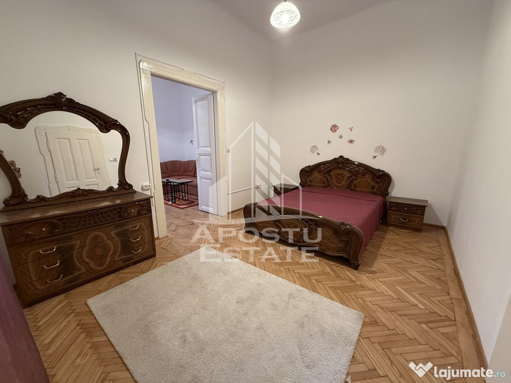 Apartament 3 camere, dressing, zona centrala