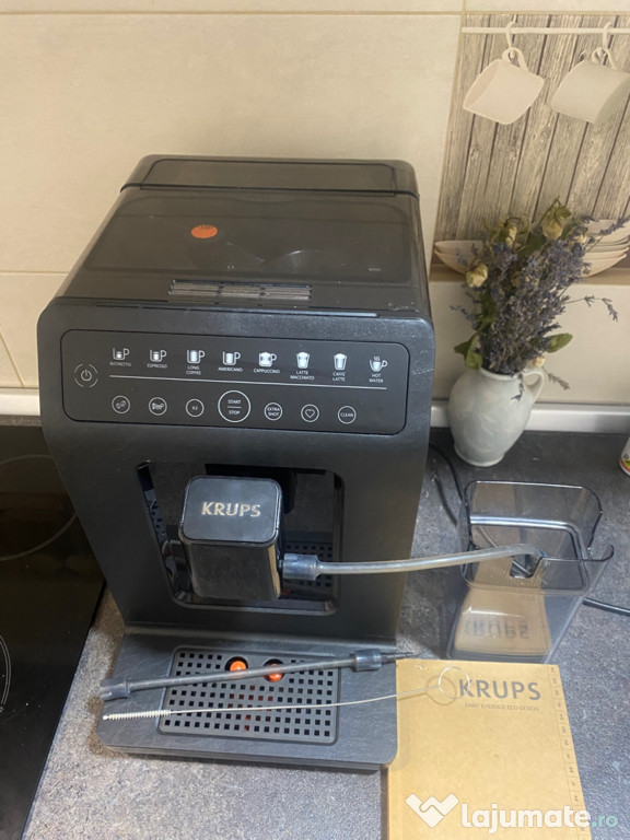 Expresor Krups EA897B10, in garanție