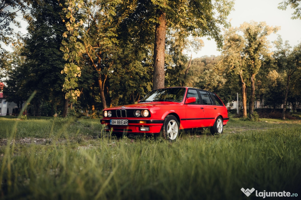 BMW seria 3 E30 Touring 318is 1990