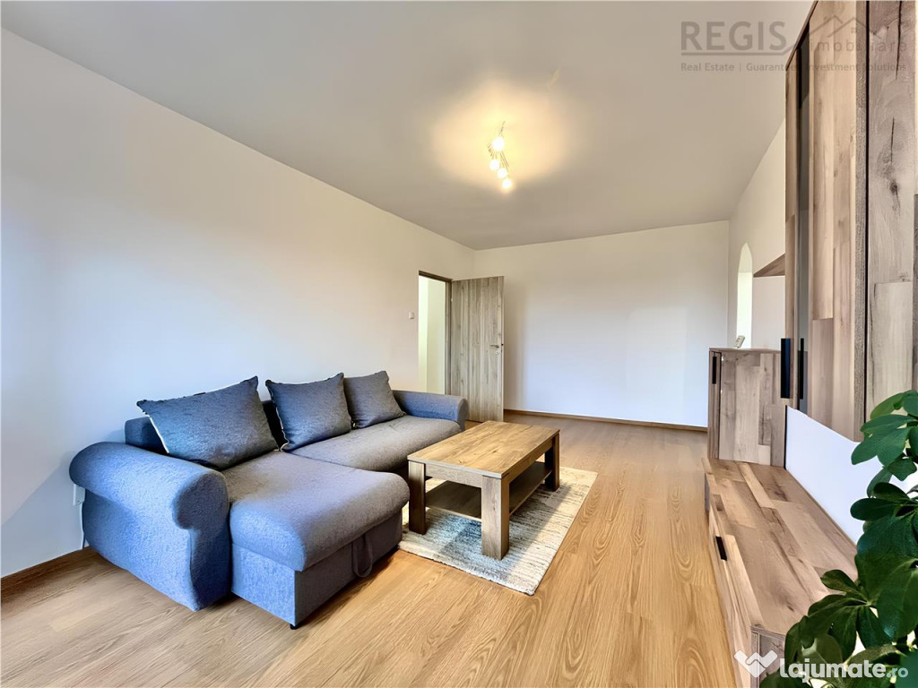Apartament Renovat cu 2 Camere si Parcare zona Centrala