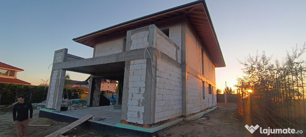 Echipa construcții efectuam case la cheie