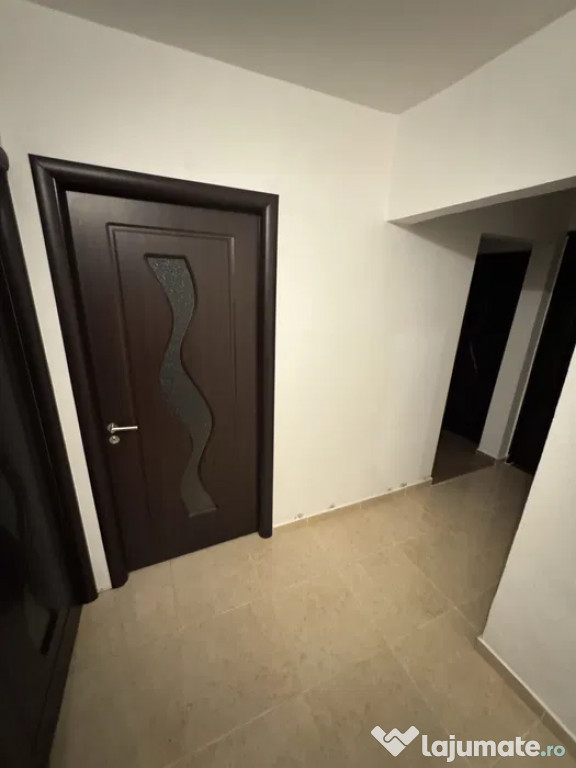 Apartament cu 4 Camere Decomandate - Parter Zona Obcini