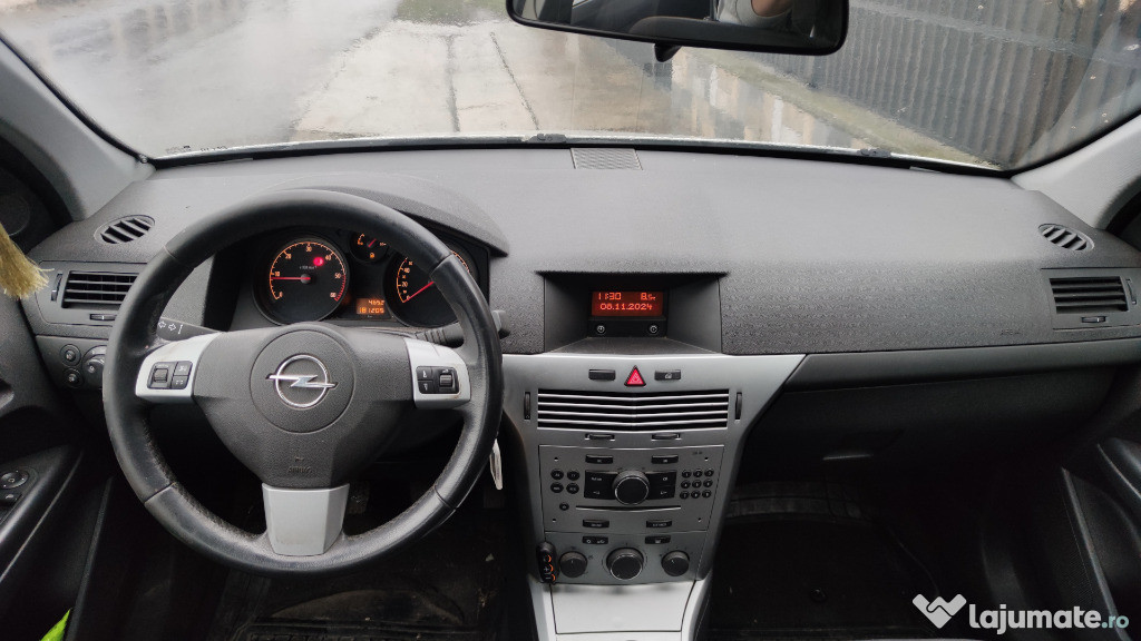 De vanzare: Opel Astra H 1.7 CDTI - 2011