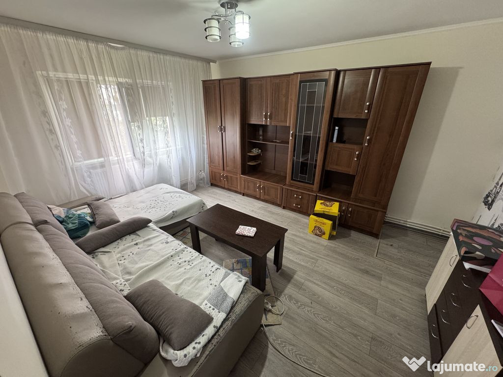 Apartament 3 camere zona Inel 2