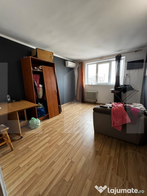 Garsonieră luminoasă, ideală pentru locuit