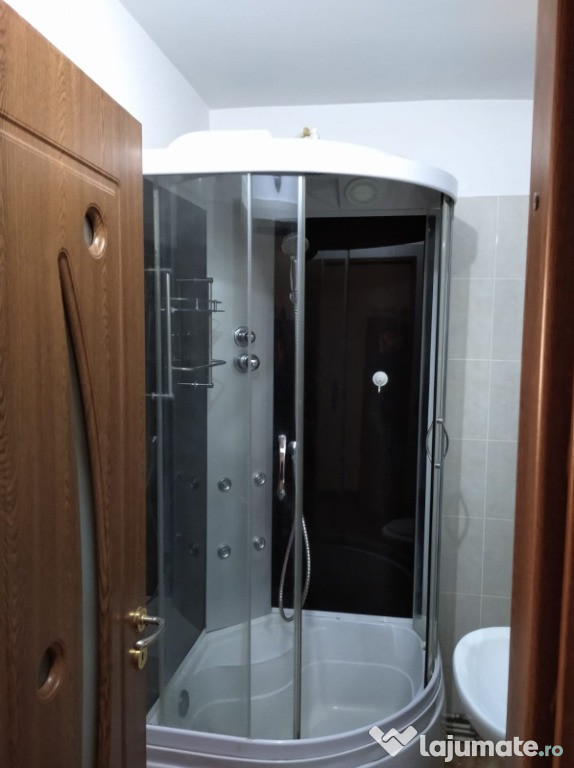 Proprietar inchiriez garsoniera Galata