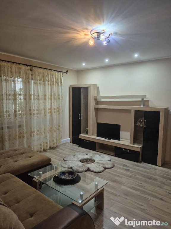 Inchiriez apartament 3 camere complet mobilat si utilat