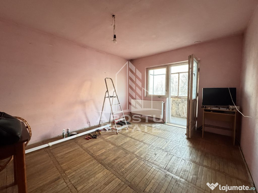 Apartament cu 1 camera | 33mp | Centrala | Et. 3/4 | Zona...