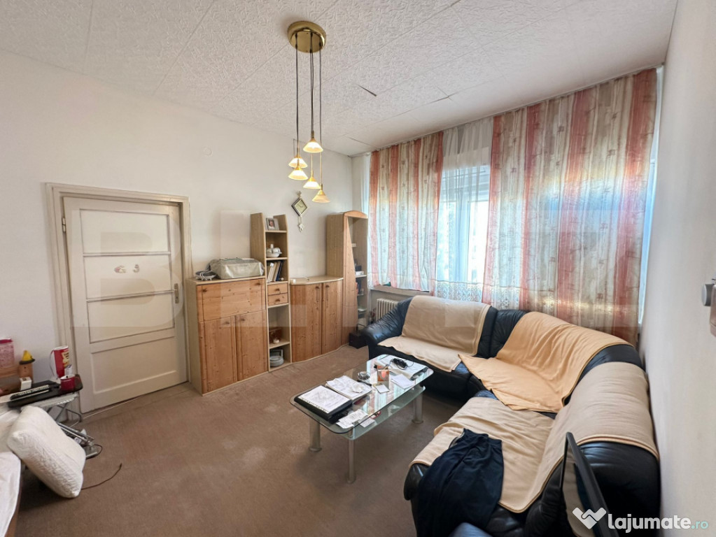 Apartament cu 3 camere spațios, 64 mp, preț excelent, cent