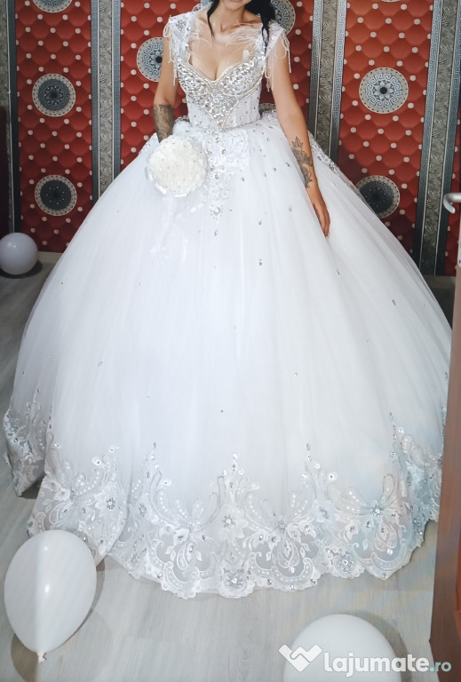 Vand rochie de mireasa